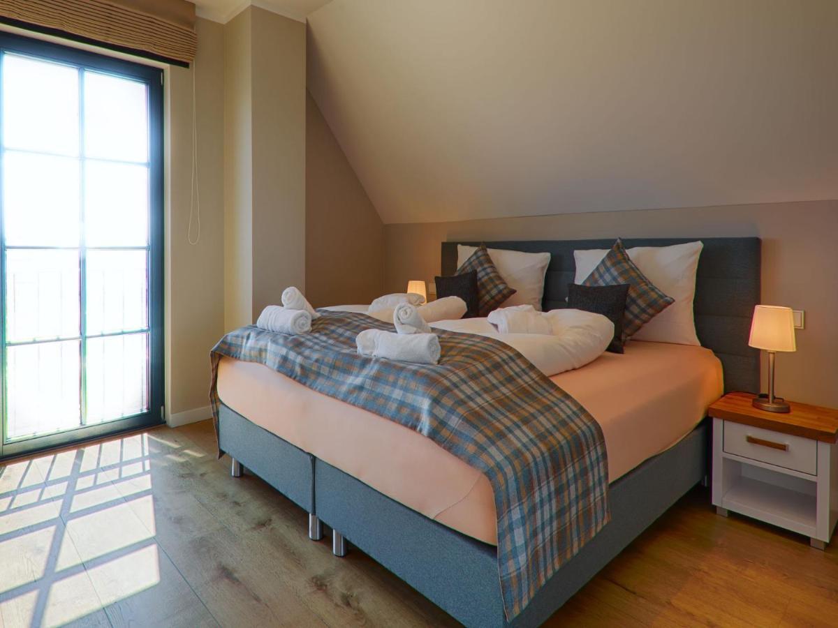 Reetland Am Meer - Premium Reetdachvilla Mit 3 Schlafzimmern, Sauna Und Kamin F23 Dranske Exterior foto