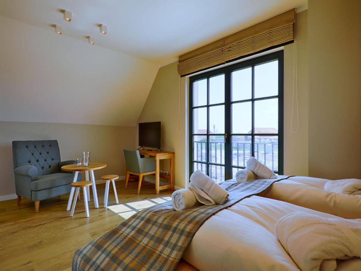 Reetland Am Meer - Premium Reetdachvilla Mit 3 Schlafzimmern, Sauna Und Kamin F23 Dranske Exterior foto